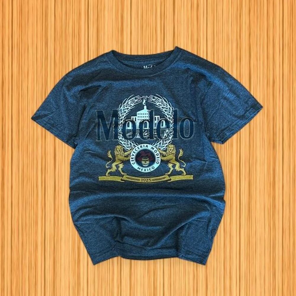 Modelo Beer Graphic T-Shirt